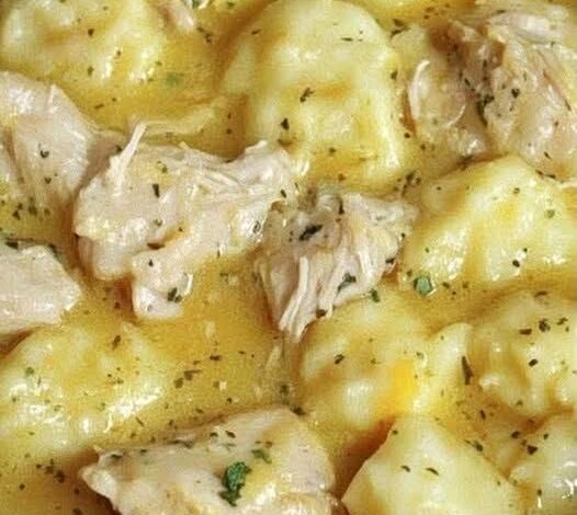 Best Ever Crock Pot Chicken and Dumplings