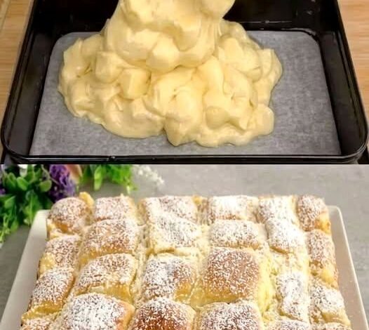 Flourless Almond Cake with Raspberry Sauce