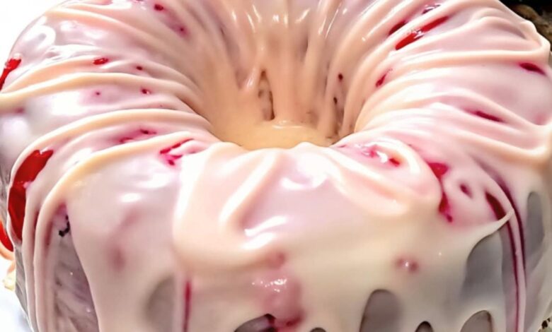 Strawberry Cream Cheese Pound Cake