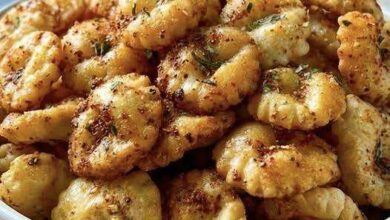 Old Bay Baked Oyster Crackers